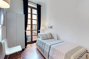 Fashion District Apartment