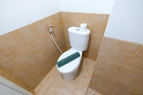 Comfy Studio Apartment @ Green Pramuka City