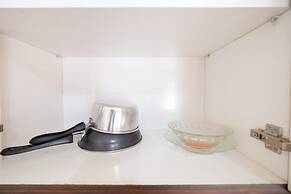 Comfy Studio Apartment @ Green Pramuka City