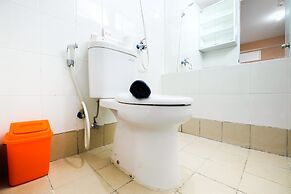 Luxurious Bassura City Apartment with Mall Access