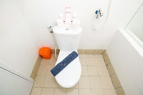 Luxurious Bassura City Apartment with Mall Access