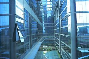 Comfy L'Avenue Apartment