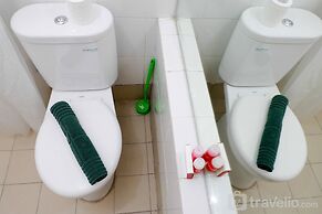 Cozy Studio at Bassura Apartment near to Bassura Mall