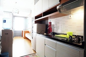 Tidy Studio Apartment @ Thamrin Executive Residence near Mall Grand In