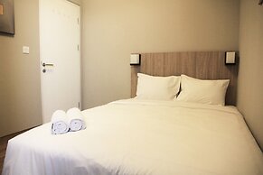 Deluxe and Comfortable The Springlake Summarecon Apartment