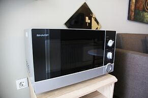 Deluxe and Comfortable The Springlake Summarecon Apartment