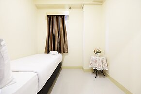 Clean And Tidy Green Pramuka Apartement