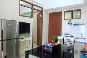 Cozy Green Park View Daan Mogot Apartment