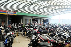 Cozy Green Park View Daan Mogot Apartment