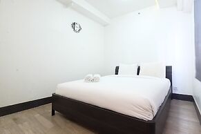 Spacious Apartment at Green Bay Pluit