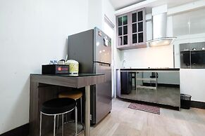 Spacious Apartment at Green Bay Pluit