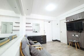 Spacious Apartment at Green Bay Pluit
