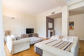 Luxury 3 Bedrooms Near Duomo