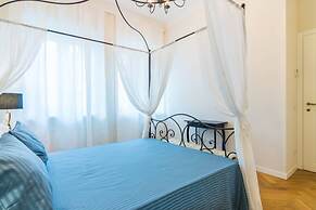 Luxury 3 Bedrooms Near Duomo