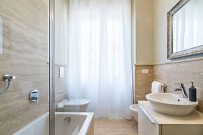 Luxury 3 Bedrooms Near Duomo