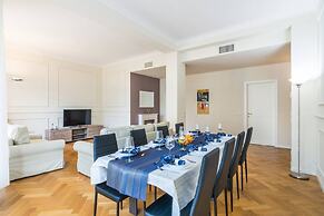 Luxury 3 Bedrooms Near Duomo