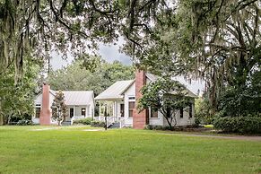 Ball House and Cottages