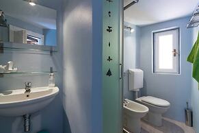 Sweet Home in Center