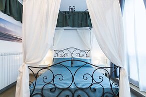 Luxury 5 Bedrooms In The Heart of Milan