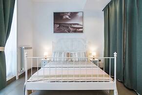 Luxury 5 Bedrooms In The Heart of Milan