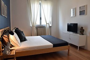 City Life Design Apartment