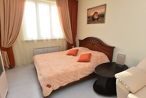 Domashny Uyut  na Shchorsa