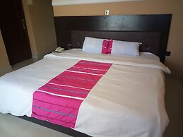 Modroy Hotel and Suites