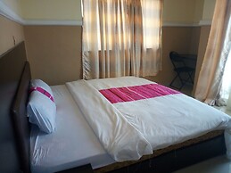 Modroy Hotel and Suites