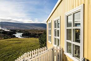 Fosshóll Guesthouse