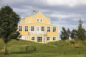 Fosshóll Guesthouse
