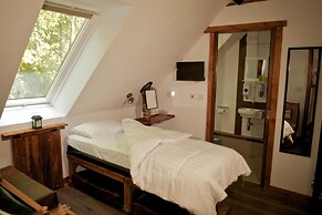 Birchwood Guest Lodge