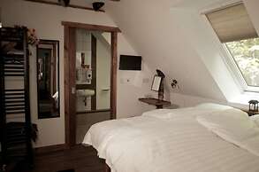 Birchwood Guest Lodge