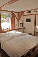 Birchwood Guest Lodge