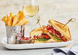 Courtyard by Marriott Southington