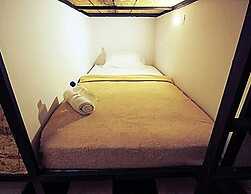 Hostel la Antigua Capsula