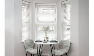 Tailored Stays - Victoria Road