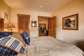 3 Bedroom Condo in River Run with Shared Pool, Hot Tubs, 100 yards to 