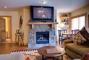 3 Bedroom Condo in River Run with Shared Pool, Hot Tubs, 100 yards to 