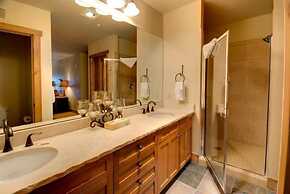 3 Bedroom Condo in River Run with Shared Pool, Hot Tubs, 100 yards to 