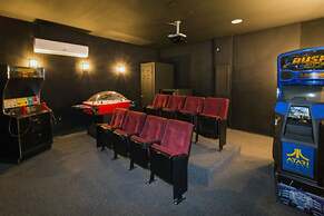 6BR 4BA Home in Windsor Hills by CV-2601