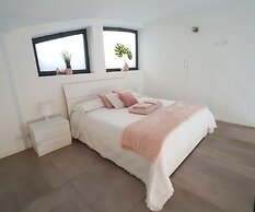 Design Central Apartment