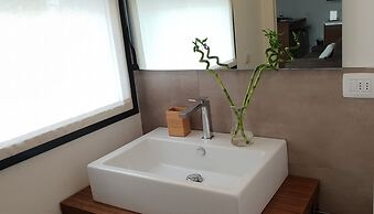 Design Central Apartment