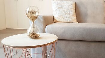 Design Central Apartment