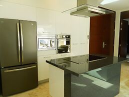 Luxury Townhouse Private Pool and Golf
