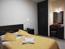 Victoria Suites Hostal