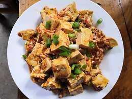 Tengchong Ginkgo Village Bencai Hotel