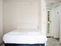 Caledonian Studio Flats