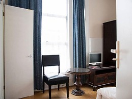 Caledonian Studio Flats