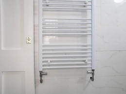 Caledonian Studio Flats