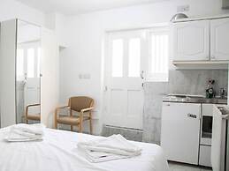 Caledonian Studio Flats